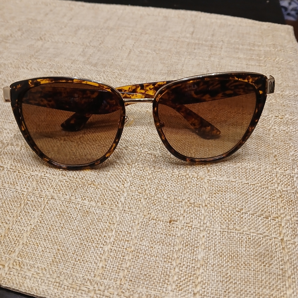 🤯 2/$15 Tortoise Shell Sunglasses